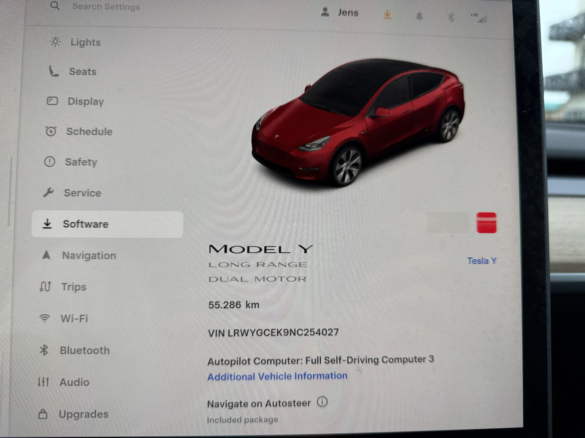 Tesla Model Y Long Range Dual Motor AWD — foto 10