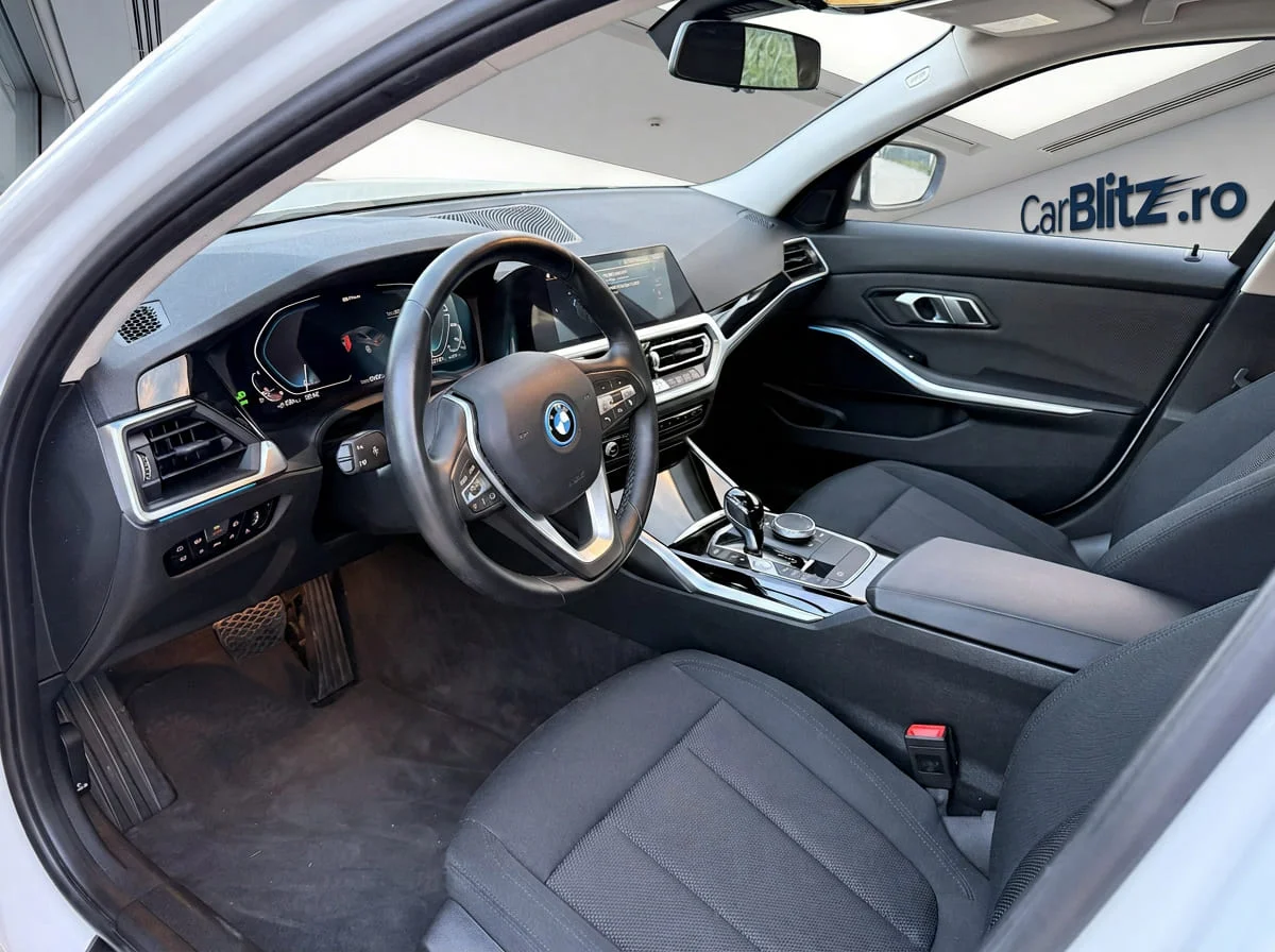 BMW 320e G20 plug-in hybrid 2022 — foto 14