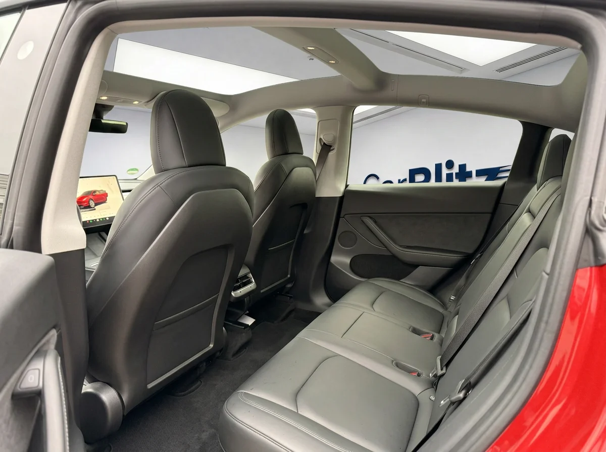 Tesla Model Y Long Range Dual Motor AWD — foto 15